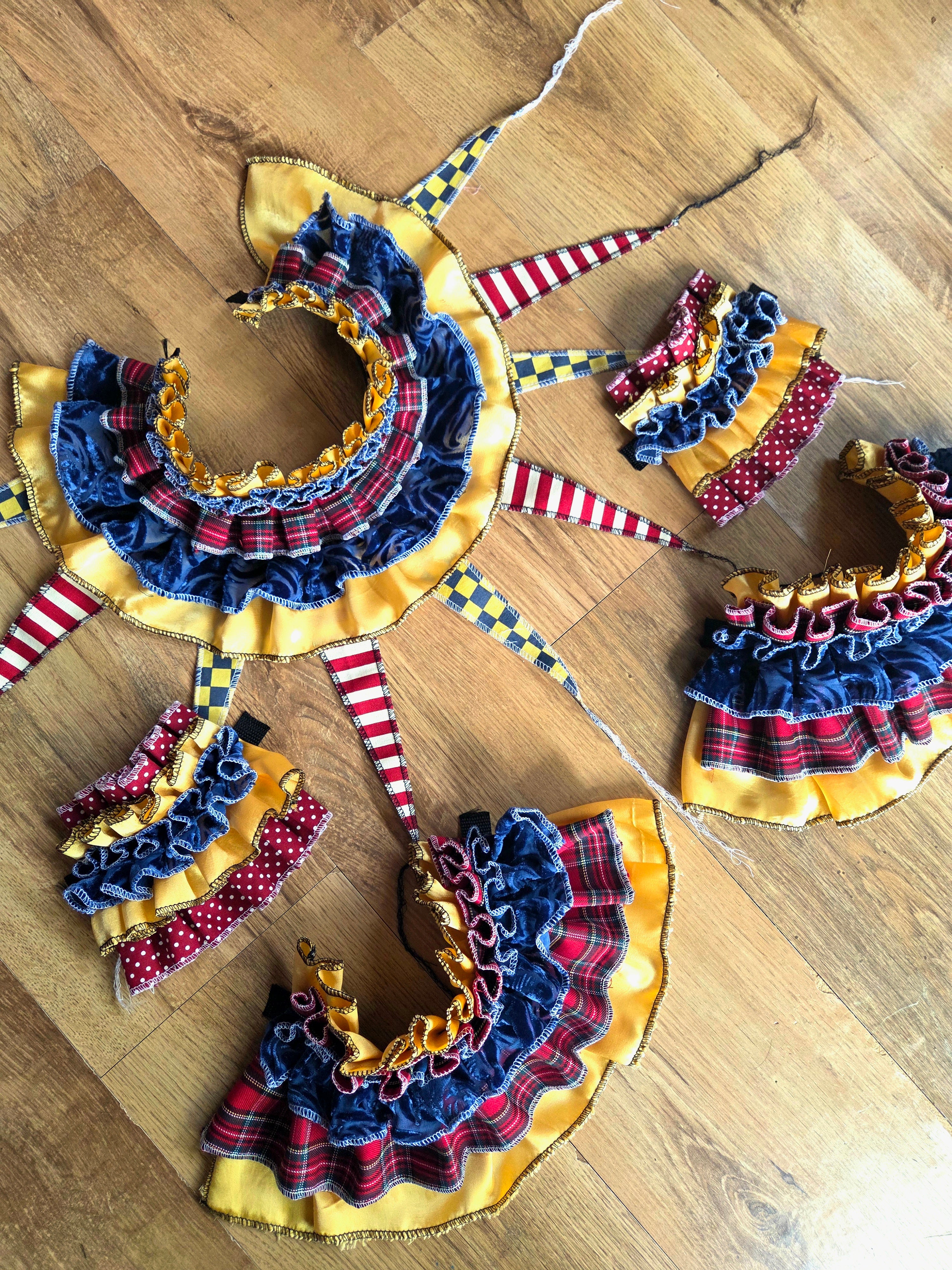 5-Piece Clown Set ~ Classic Clown Red / Yellow / Blue ☆